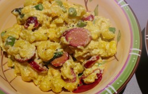 Slow cooker mac and cheese with extra added flavour and colour.