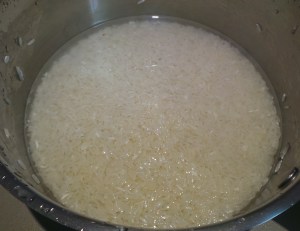 The water becomes clearer with each rinse. 