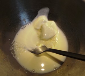 Blend your culture thoroughly into a small amount of warmed milk.