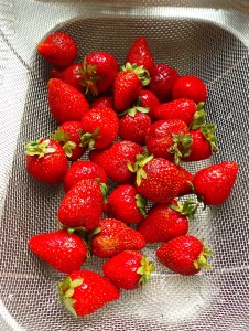 Wash your fruit well and allow to drain.