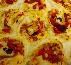 Pizza pull-aparts or scrolls