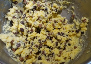 Lashings and lashings of chocolate chips.