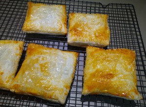 Cheesy Spinach Parcels